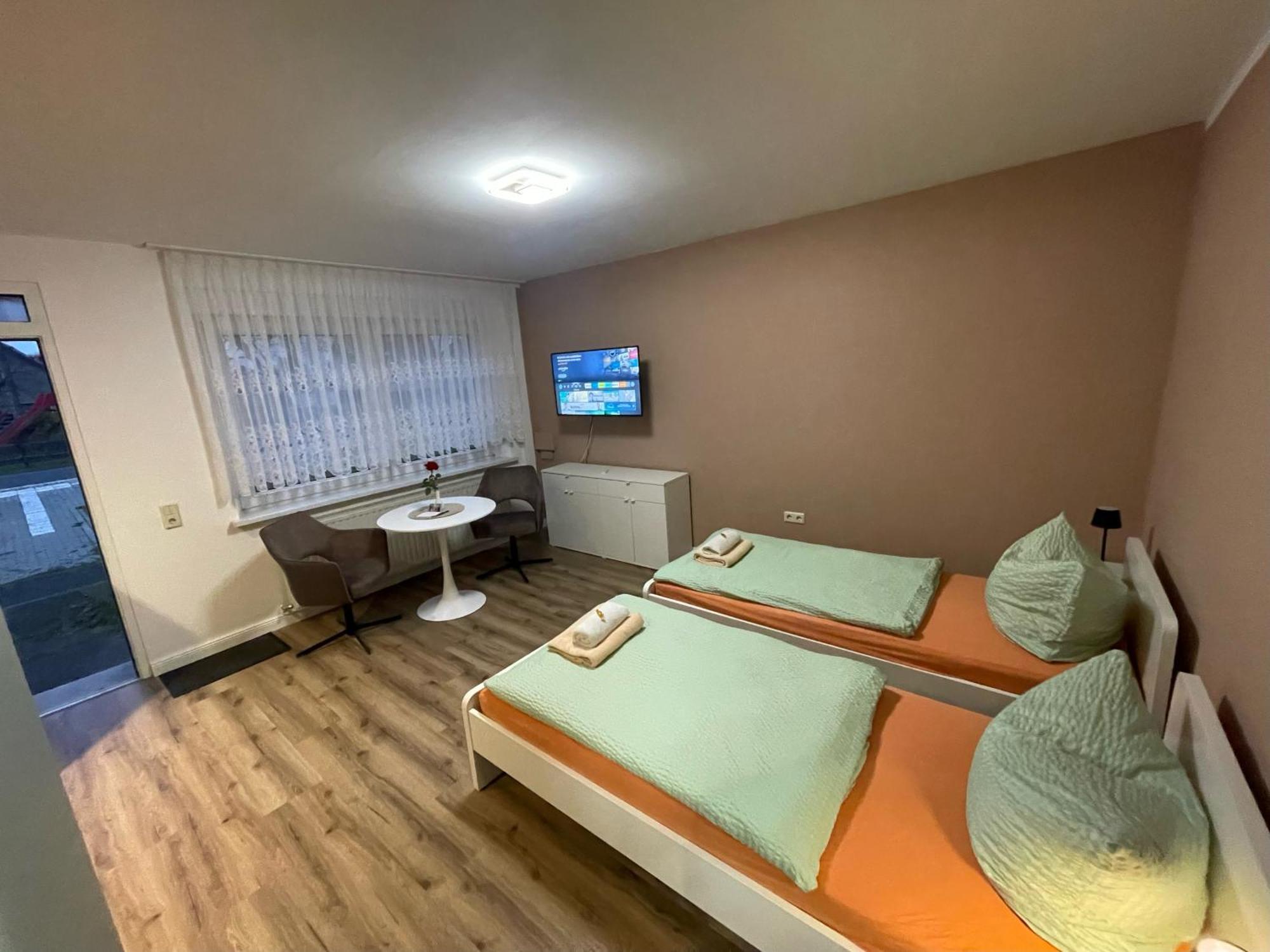 Top-Moderne Ferienwohnung Und Apartments Auf Frueherem Wunderschoenen Bauernhof Im Elbe-Elster-Kreis In Brandenburg Bei Herzberg-Elster, Schoenewalde, Holzdorf Extérieur photo
